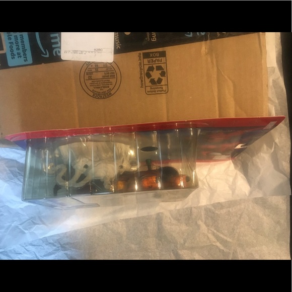 New Toybiz Mysterio Spiderman Action Figure, 2005 - Picture 4 of 7